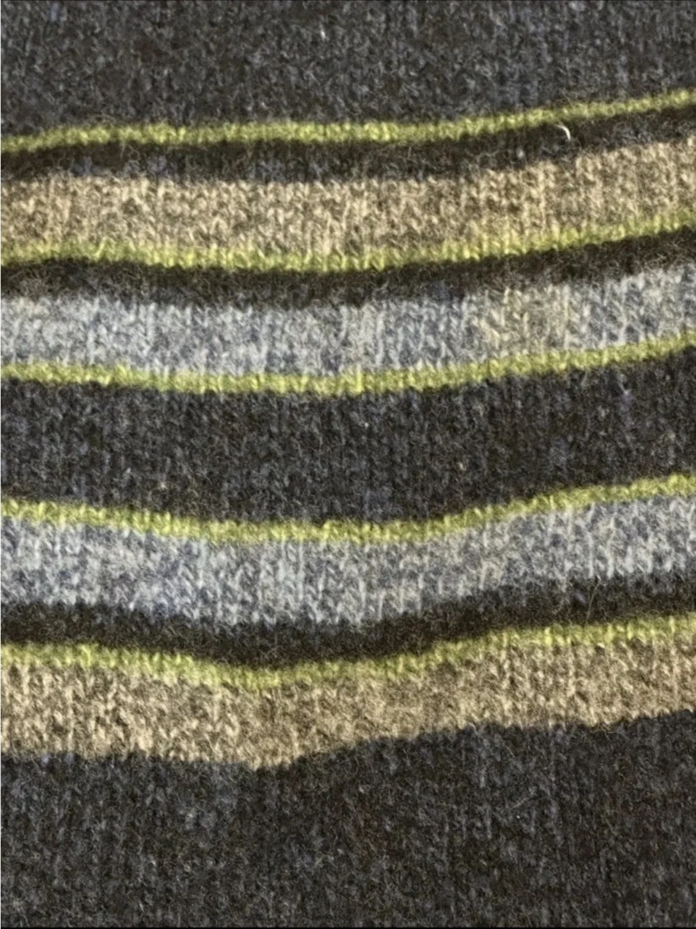 Geoffrey Beene Crewneck Sweater with Gold and Gray Stripes 100% lambs wool